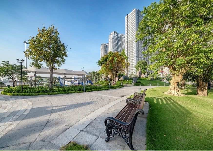 Đường chạy bộ ven sông công viên Landmark 81 Vinhomes Central Park