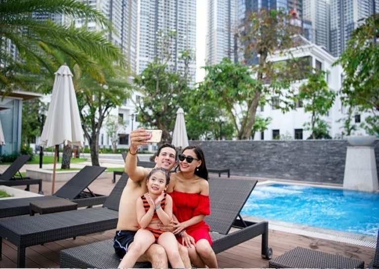 Hồ bơi miễn phí cho cư dân