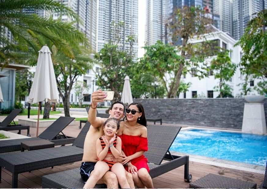Hồ bơi miễn phí cho cư dân Vinhomes Central Park
