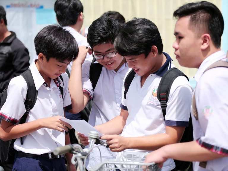 Học sinh thi chuyển cấp