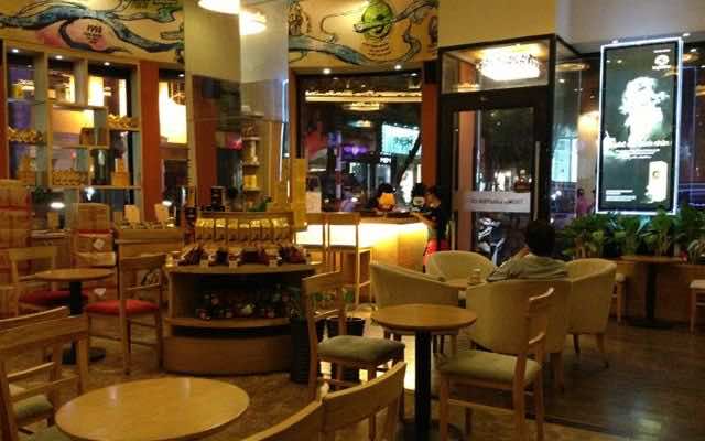 Trung Nguyên coffee VIncom Đồng Khởi